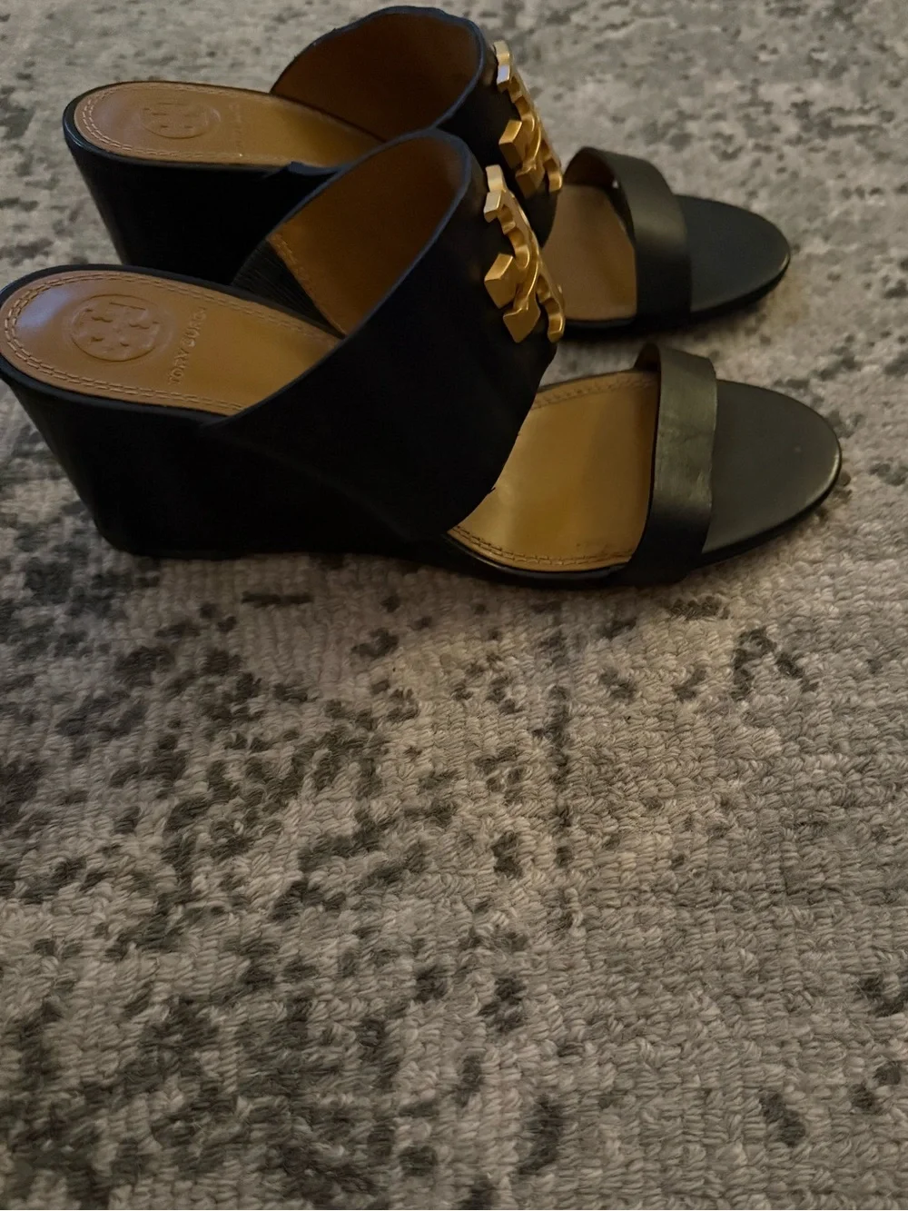 Tory Burch Miller MetalRed Leather Wedge Slide Sandals. - Picture 3 of 4
